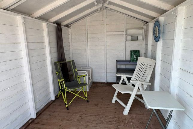 Beach Hut G46, Sea Front, Hayling Island photo 4