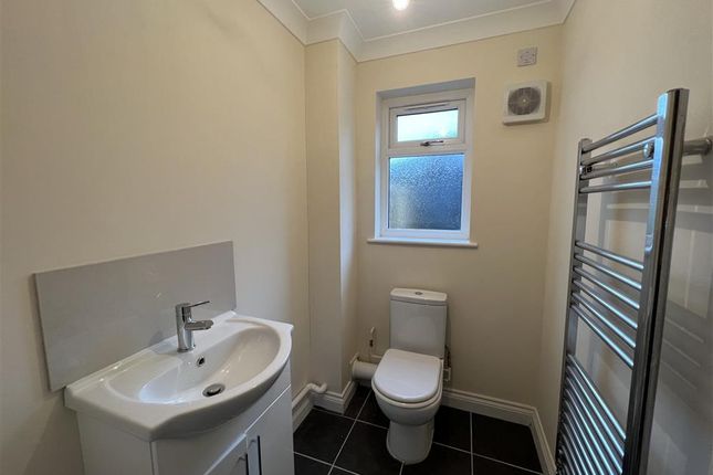 10a, NEATH photo 2