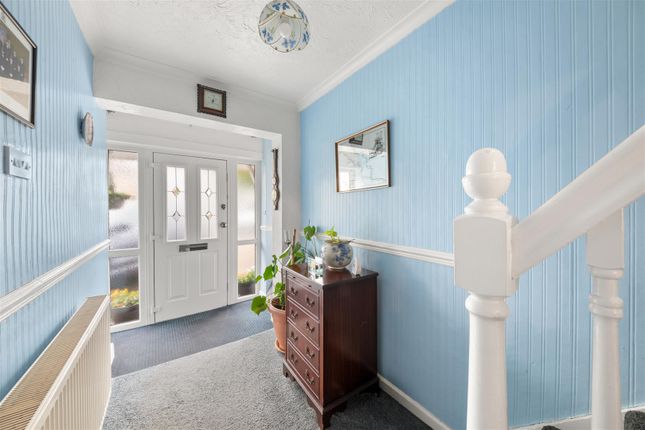 99, Grosvenor Avenue, Hayes photo 5