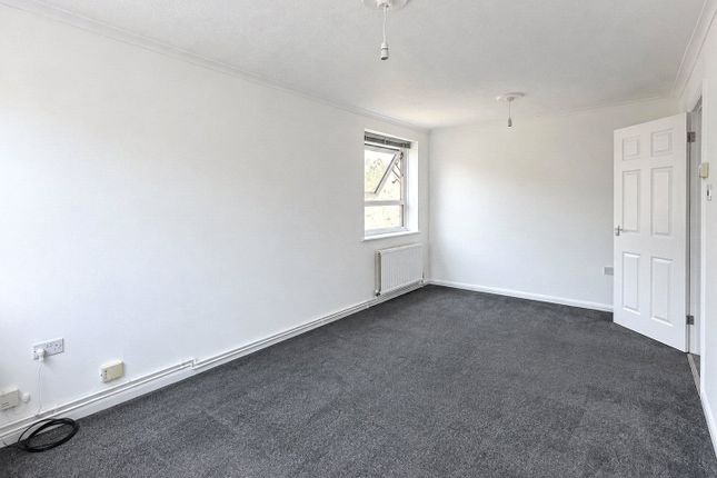 Flat 4, 18-20,, Hartnup Street, Maidstone photo 2
