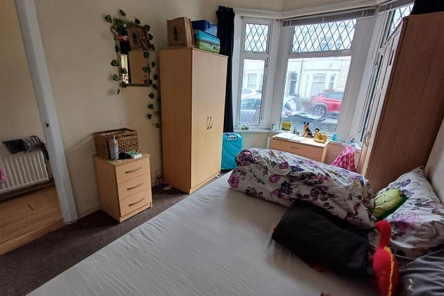 Property to rent in Dogfield Street, Cathays, Cardiff