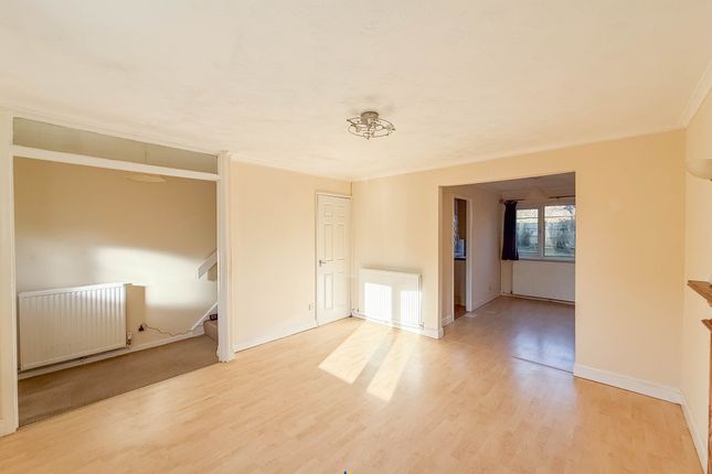 1, Spinney Drive, Nuneaton photo 4