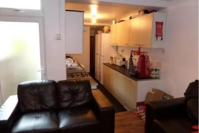 Terraced house to rent in Luton Road, Bournbrook, Birmingham