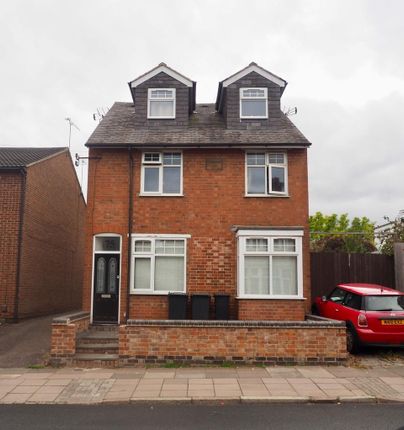 Thumbnail Detached house for sale in Queens Road, Clarendon Park, Leicester