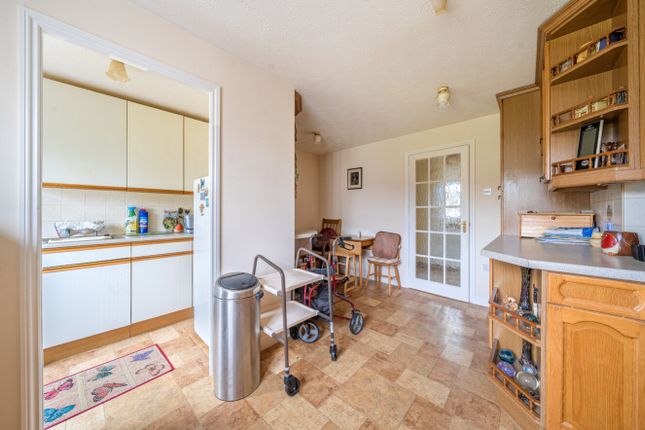 30, Winton Road, Navenby photo 4