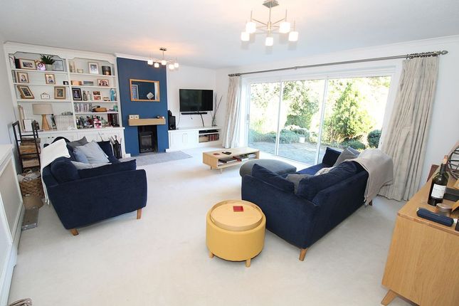 14, Court Hill, Chipstead photo 3