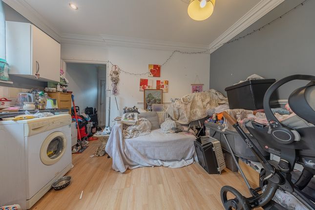 2, Cowes Road, Grantham photo 3