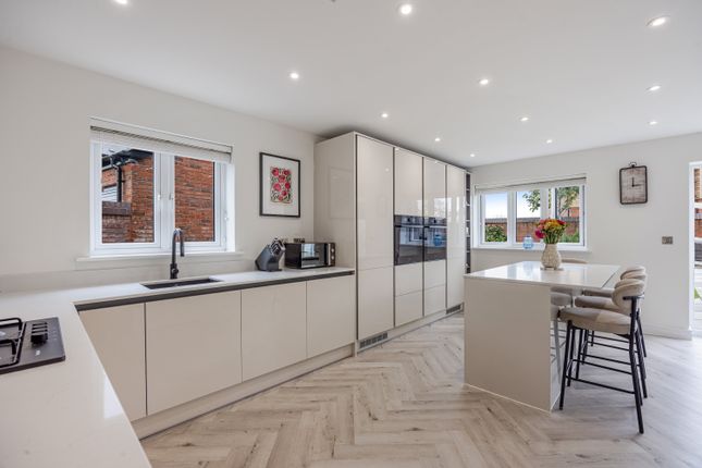 8, Langdon Way, Exeter photo 4