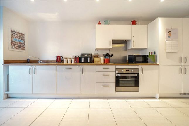 MTVH OR, 2,, Dolomite Court, Ruislip photo 2