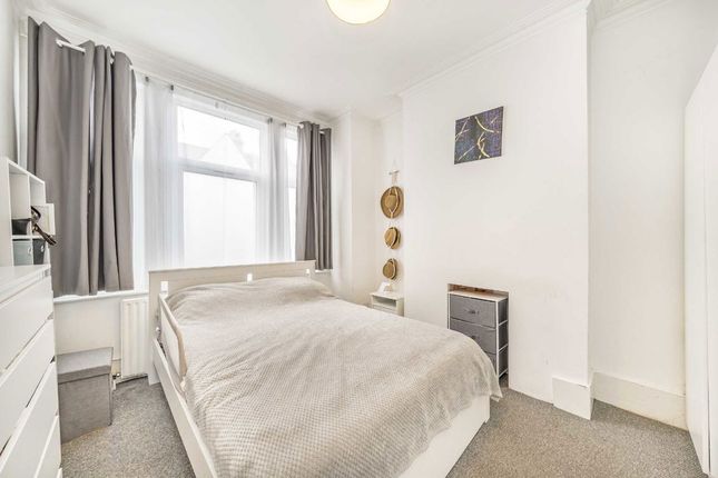 46, Heaton Road, Mitcham photo 4