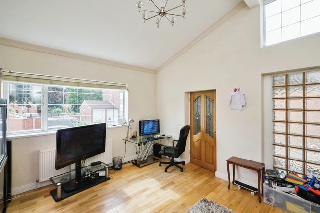 4, St. Annes Close, BIRMINGHAM photo 4
