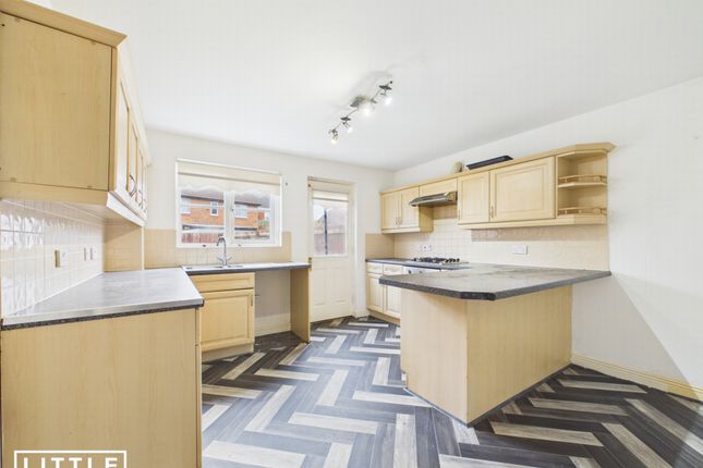 47, Balmoral Way, Prescot photo 4