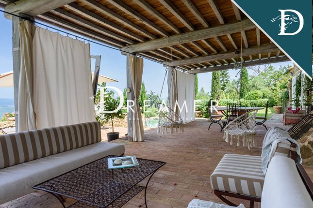 Villa for sale in Localita Podere Salicutti, Montalcino, Toscana