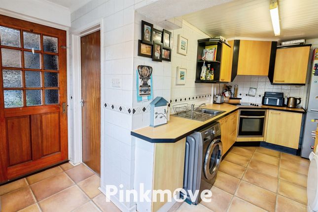 182, Claremont, Newport photo 3