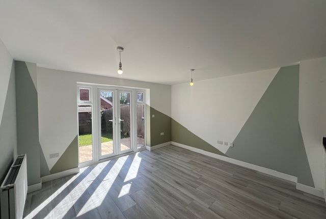 37, Brooke Way, STOWMARKET photo 2