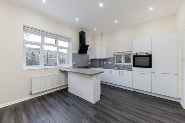 Maisonette to rent in Percy Road, London