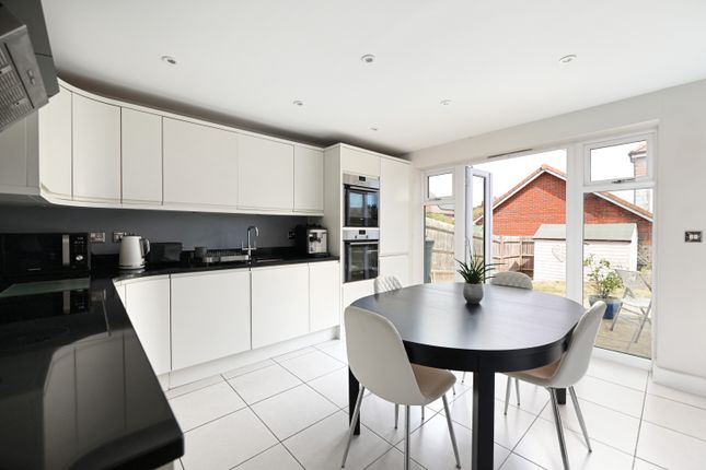 8, Clarks Farm Way, Camberley photo 3