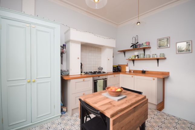 3 Larchbank, Balmoral Road, Blairgowrie photo 4