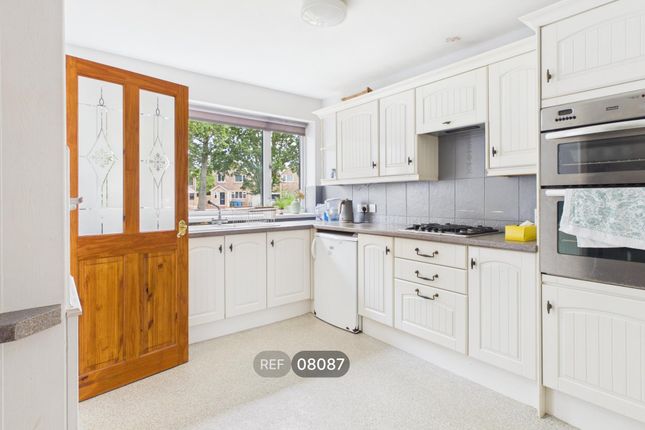 Lowfield Road, Beverley photo 2