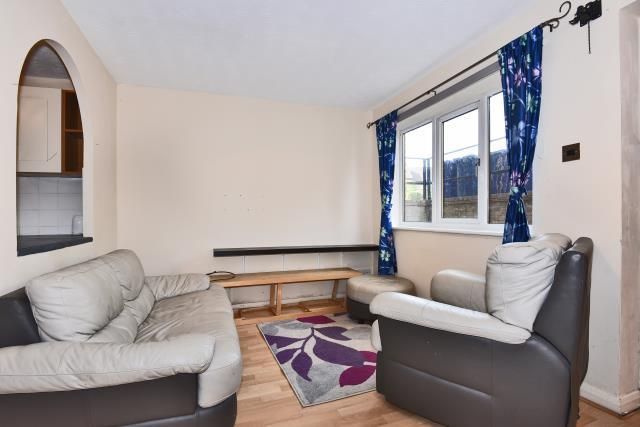 16 BROOME WAY, Banbury, Banbury photo 3