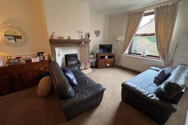 55, Moor Lane, Cleckheaton photo 4