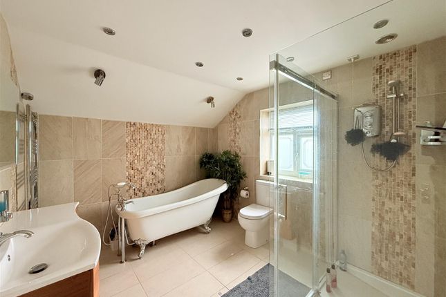 Station House, 156, Station Road, Glossop photo 2