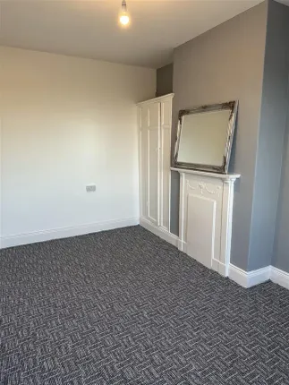 Flat, Cramlington photo 4