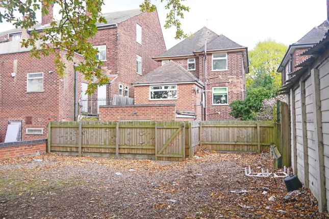 Detached house to rent in Middleton Boulevard, Wollaton, Nottingham