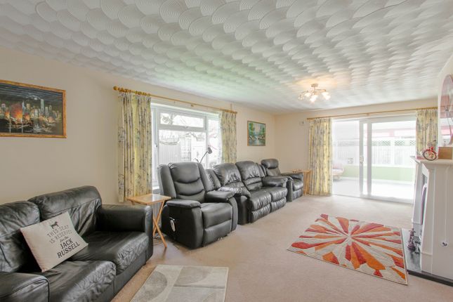 Meadowside, Yeovil Road, Yeovil photo 4