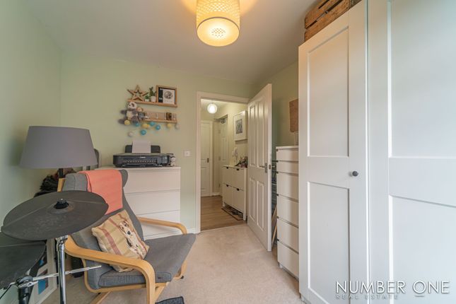 Flat for sale in Anderson Grove, Newport