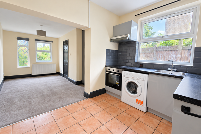 Warham Road, London photo 5