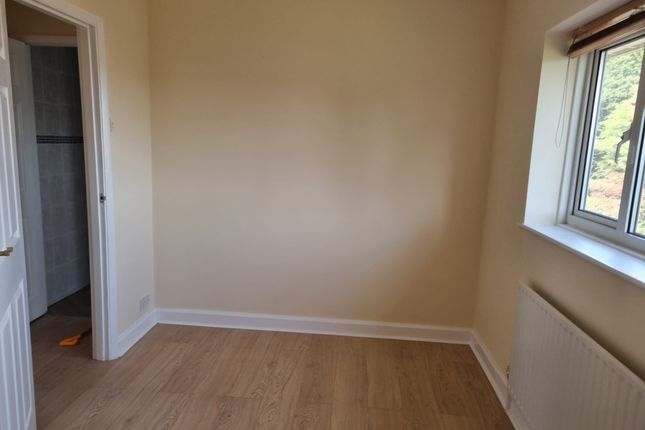 134, Gladstone Road, Northampton photo 5