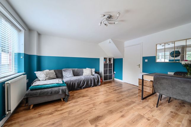 Parkside Place, Staines photo 2