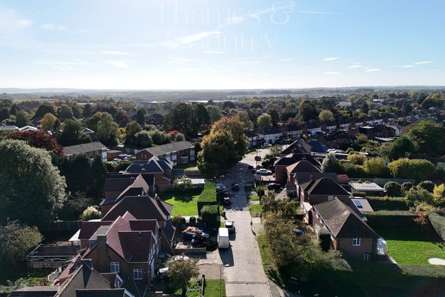 3 Rupert Avenue, High Wycombe photo 5