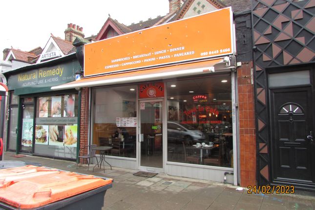 Thumbnail Restaurant/cafe to let in Ballards Lane, London