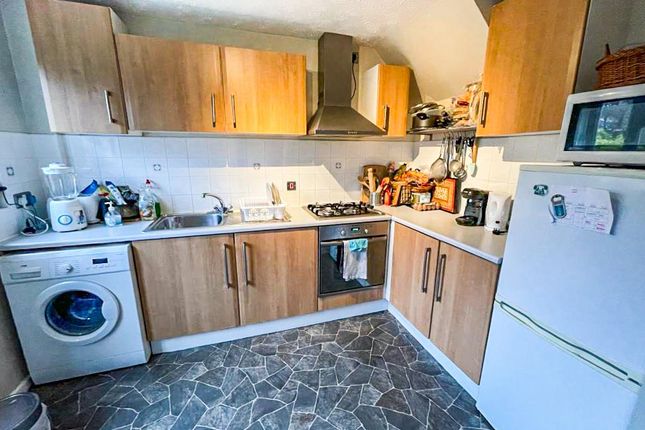 15, Colindale Gardens, Nottingham photo 2