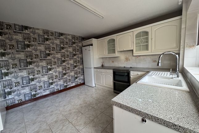 59, Mayfield Road, Southam photo 4