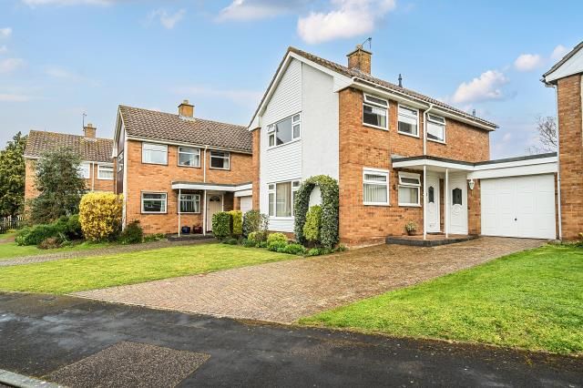 3-bed house on 8, The Motte, Abingdon, £500,000