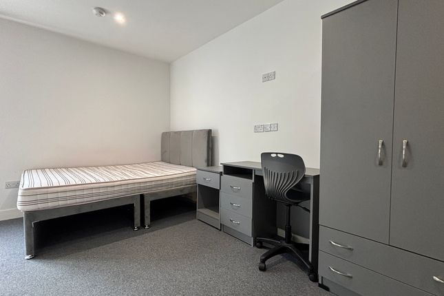 Flat 1, Bristol photo 2