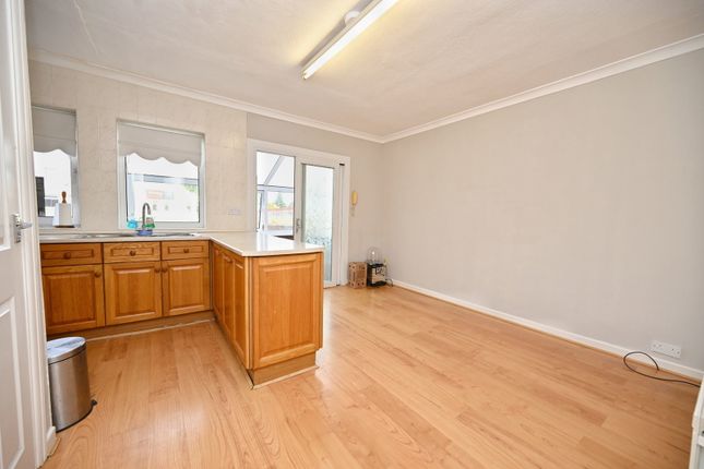 4, Howard Street, Barnsley photo 4