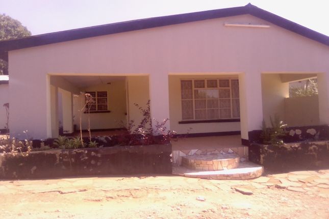 Detached house for sale in Southern, Lingstone, Zambia