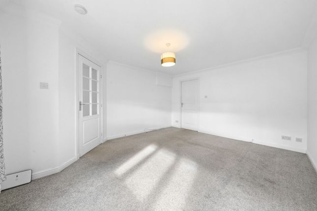 32, Sarti Terrace, Larbert photo 4