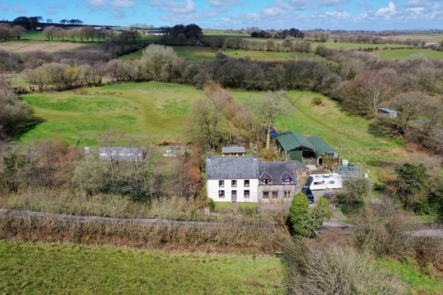 Land for sale in Cwrtnewydd, Llanybydder, Ceredigion
