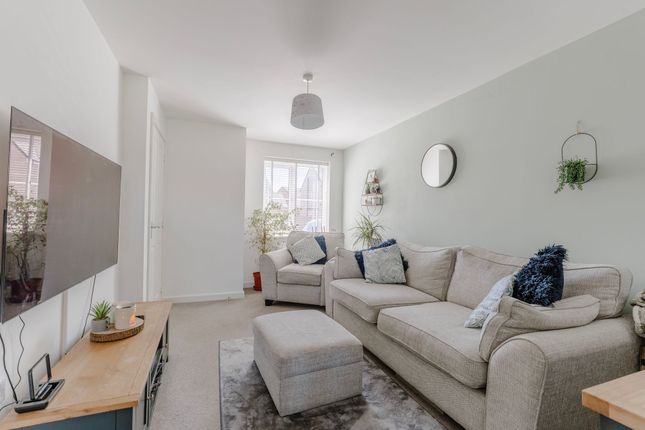 6 Lyncoln Drive, Lowestoft photo 2