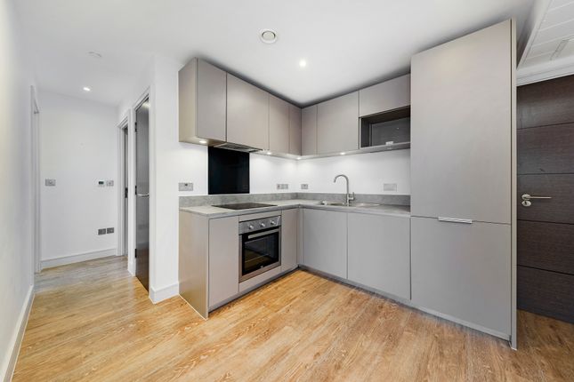 Thumbnail Flat to rent in Tolworth Tower, Ewell Road