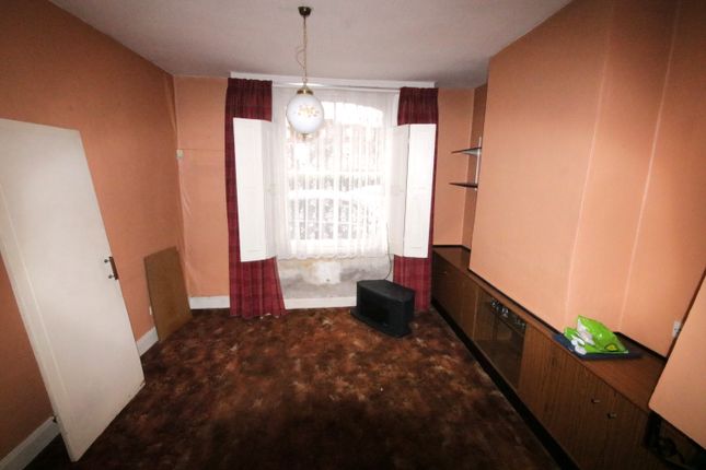 Terraced house for sale in Durant Street, Bethnal Green, London