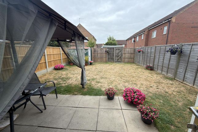 3, Honeysuckle Way, Spalding photo 4
