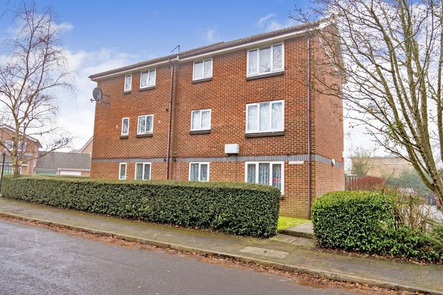 Flat for sale in Cowley Close, Southampton