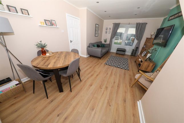 14, Cullen Crescent, Kirkcaldy photo 2