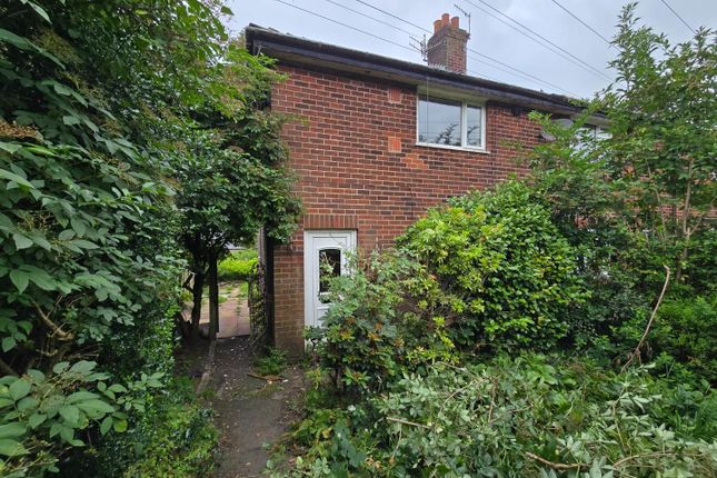 2-bed house on 79, Poplar Grove, Bury, £75,000